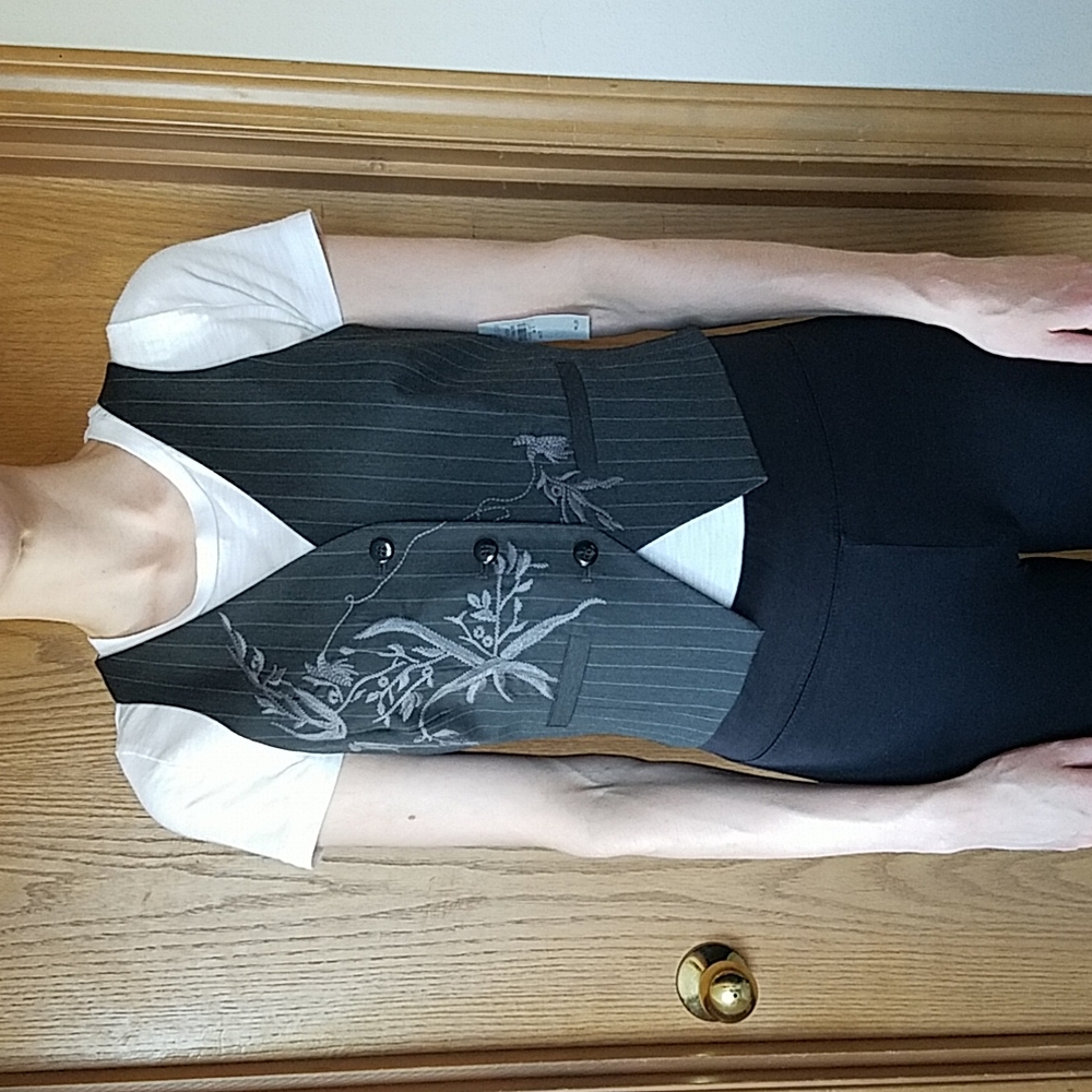 Flounce xs Vest in "Charcoal Stripe"